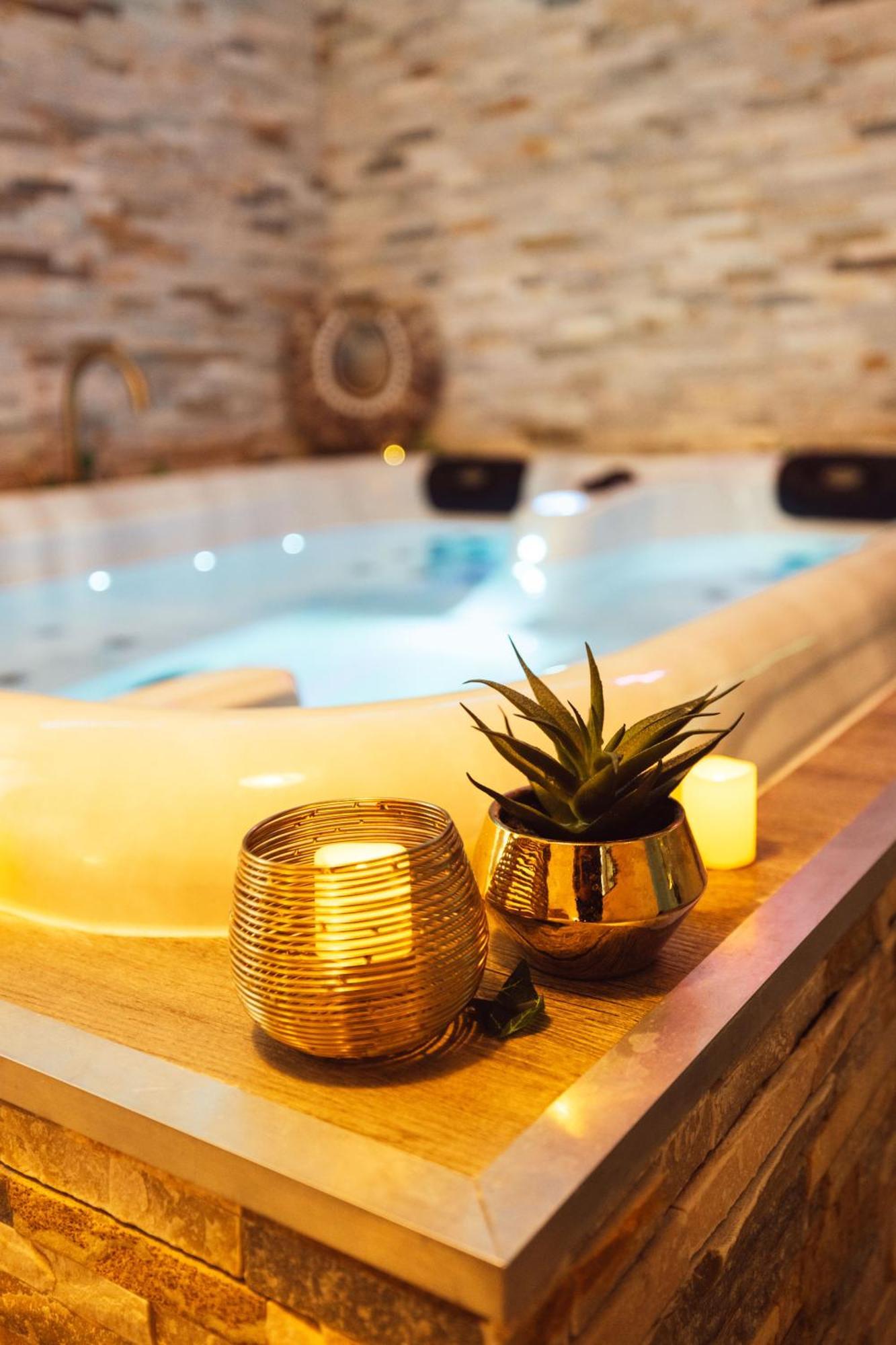 Suite And Spa La Perla Bianca Grabels ภายนอก รูปภาพ
